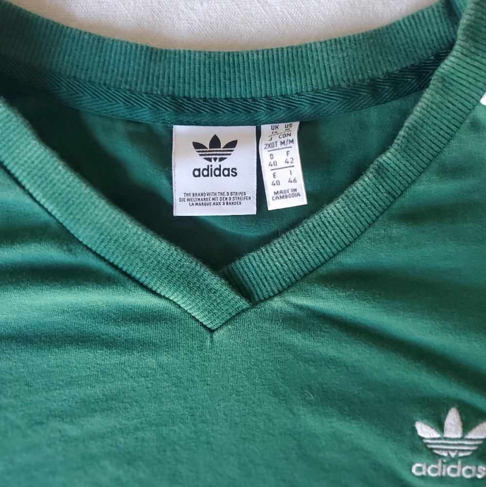 SOLD Adidas Green 3 Stripe Crop Top Baby Tee - Picture 3 of 4